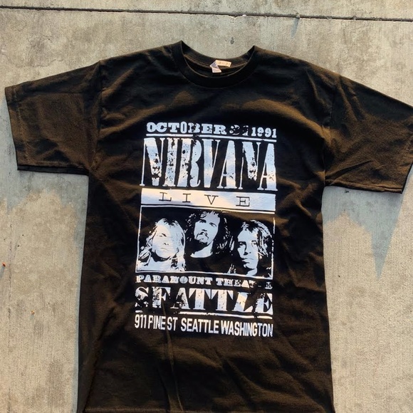 Nirvana Live on Halloween 1991 Paramount Seattle - Picture 1 of 2